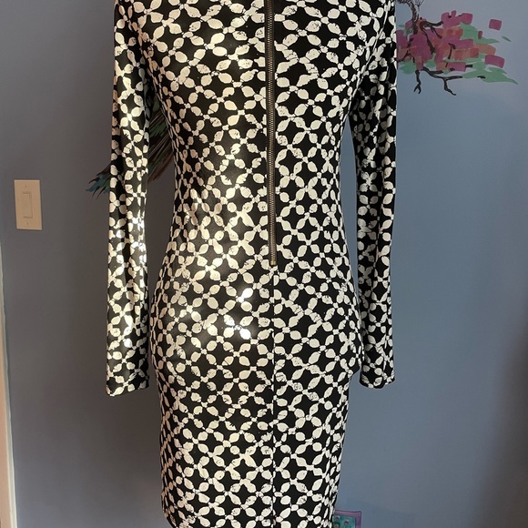 Michael Kors black and white long sleeve size XS dress - Picture 8 of 13
